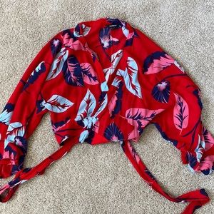 Express long sleeve red flowers print long sleeve crop with tie great condition